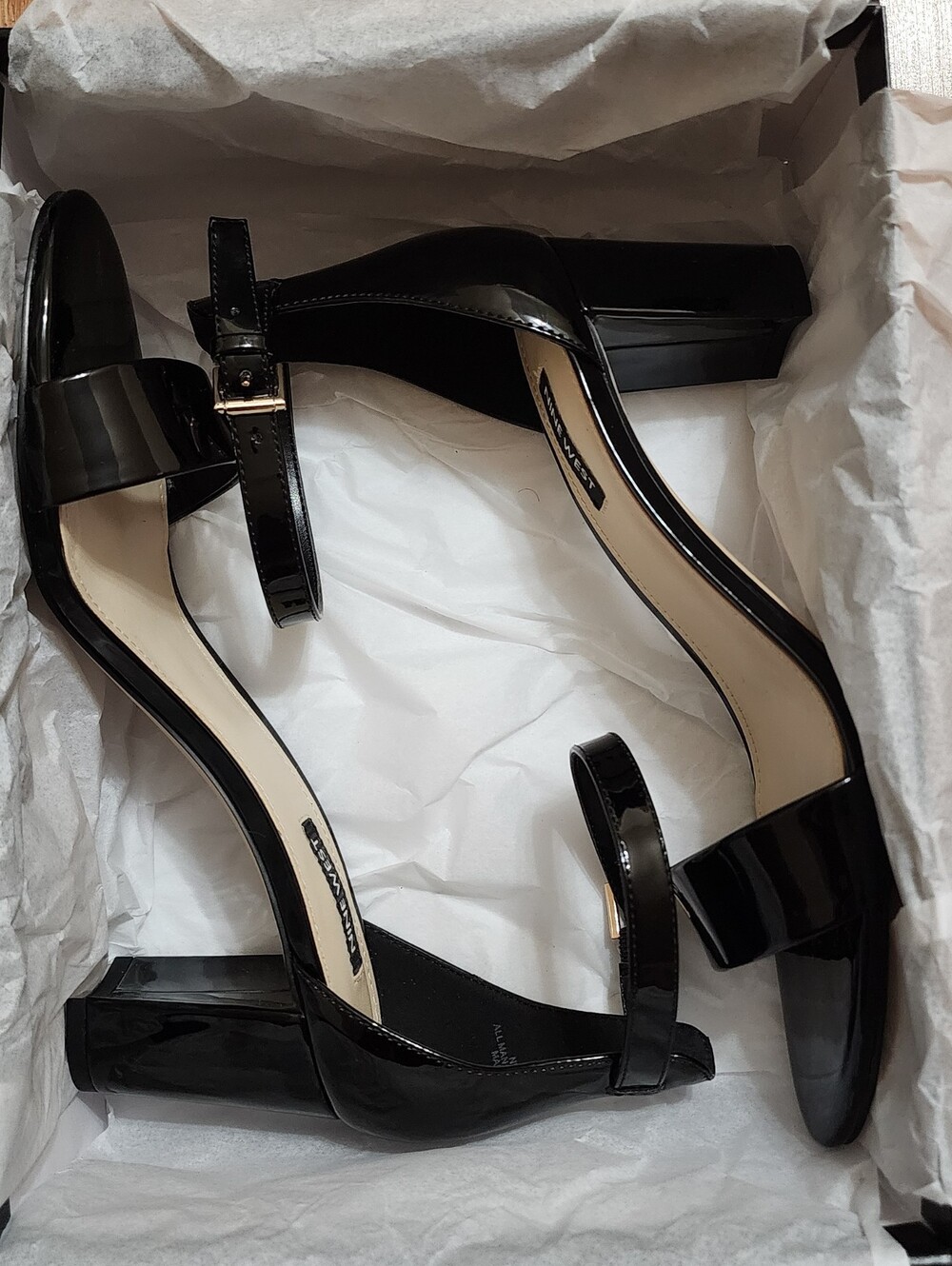 Nine West Black Patent Block Heel Sandals Size 9